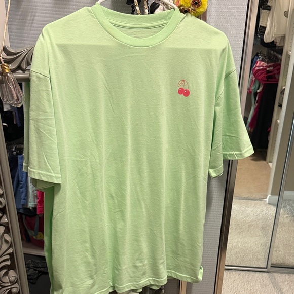 Cherry Light Green Graphic T-Shirt Las Vegas - Picture 2 of 4